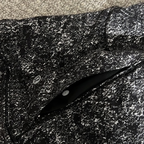 Lululemon Rulu Half Zip Jacquard Black White Top Long Sleeve black White 8 - Picture 7 of 8